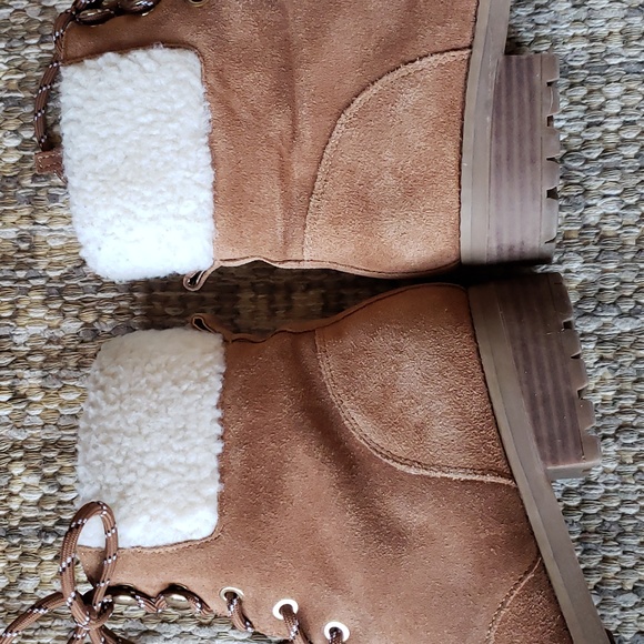 Violet & red suede boots - Picture 6 of 14